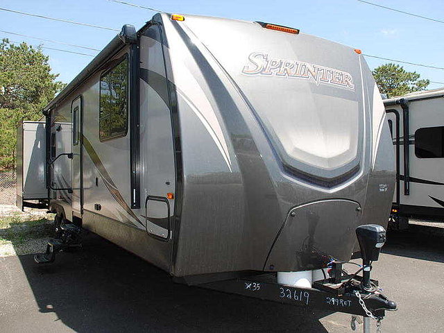 15 Keystone Sprinter Wide Body