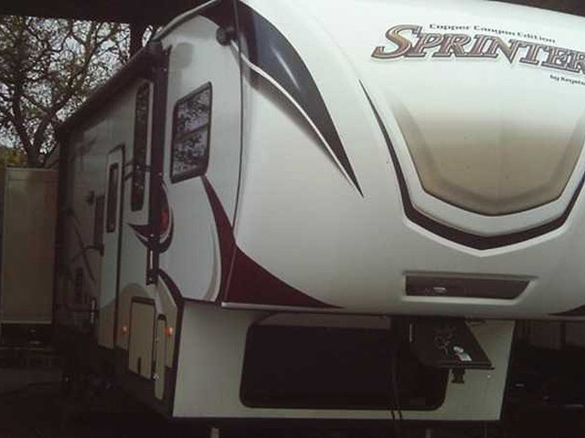 2015 Keystone Sprinter Wide Body Photo