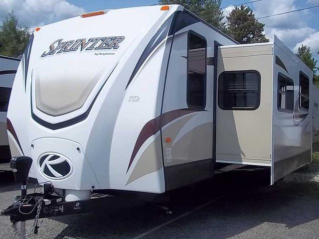2015 Keystone Sprinter Wide Body Photo