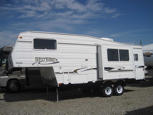 2008 Kustom Koach Westwind Photo