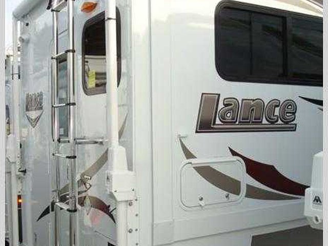 2015 Lance Lance Photo