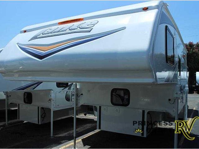 2015 Lance Lance Photo