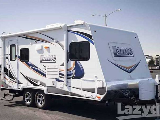 2015 Lance Lance Photo