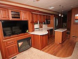 2014 Lifestyle Luxury RV Lifestyle Photo #8