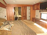 2015 Lifestyle Luxury RV Lifestyle Photo #28