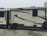 2016 Lifestyle Luxury RV Lifestyle Photo #4