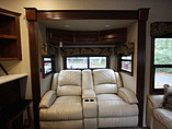 2015 Lifestyle Luxury RV Lifestyle Photo #18