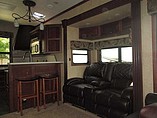 2015 Lifestyle Luxury RV Lifestyle Photo #15