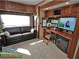 2013 Lifestyle Luxury RV Lifestyle Photo #6