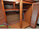 2013 Lifestyle Luxury RV Lifestyle Photo #24