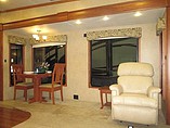 2013 Lifestyle Luxury RV Lifestyle Photo #13