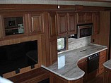 2014 Lifestyle Luxury RV Lifestyle Photo #15