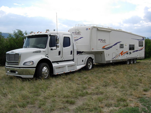 2004 McKenzie Dune Chaser Photo