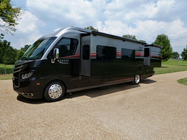2012 Monaco Vesta Photo