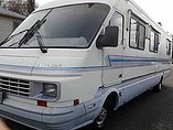 1991 National RV Dolphin Photo #2