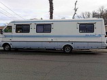 1991 National RV Dolphin Photo #3