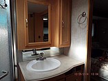 2005 National RV Dolphin Photo #7