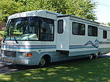 1997 National RV Dolphin Photo #1