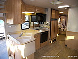 2004 National RV Dolphin Photo #10