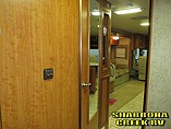 2006 National RV Dolphin Photo #23