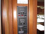 2006 National RV Dolphin Photo #28
