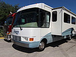 2000 National RV Dolphin Photo #1