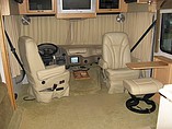 2005 National RV Dolphin LX Photo #2