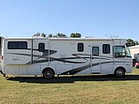 2003 National RV Dolphin Photo #2