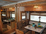 2004 National RV Islander Photo #28