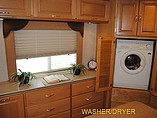 2004 National RV Islander Photo #36