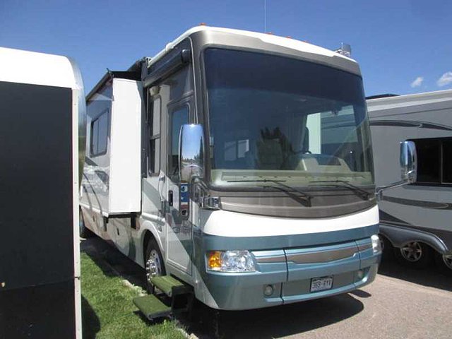 2008 National RV Pacifica Photo