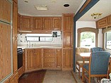 2001 National RV Sea Breeze Photo #5