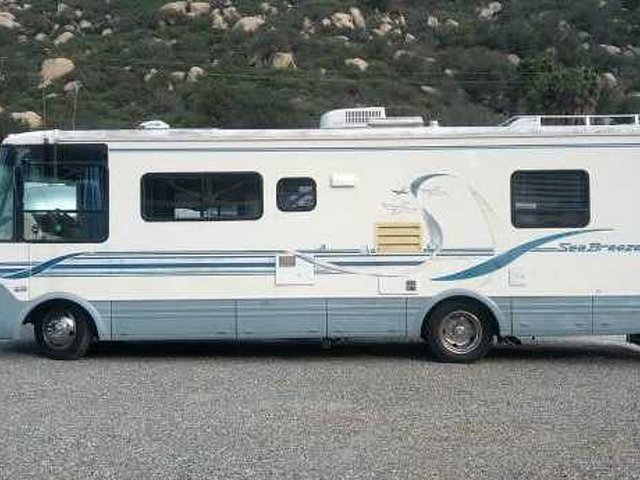 1997 National RV Sea Breeze Photo