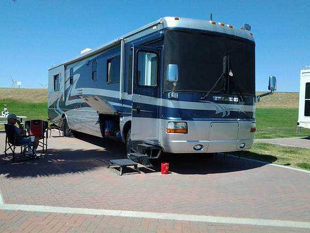 2003 National RV Tradewinds Photo