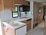 2000 National RV Tradewinds Photo #13