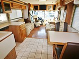2000 National RV Tradewinds Photo #6