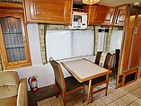 2000 National RV Tradewinds Photo #8