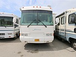 2002 National RV Tradewinds Photo #2