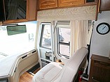 2002 National RV Tradewinds Photo #12