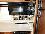 2002 National RV Tradewinds Photo #19