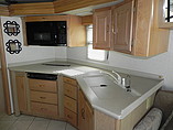 2003 National RV Tradewinds LE Photo #12