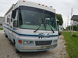 1999 National RV Tropical Photo #6