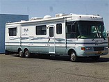 1999 National RV Tropical Photo #3