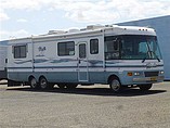 1999 National RV Tropical Photo #28