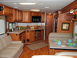 2007 National RV Tropical Photo #10