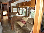 2005 National RV Tropical Photo #9