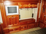 2005 Newmar Photo #37