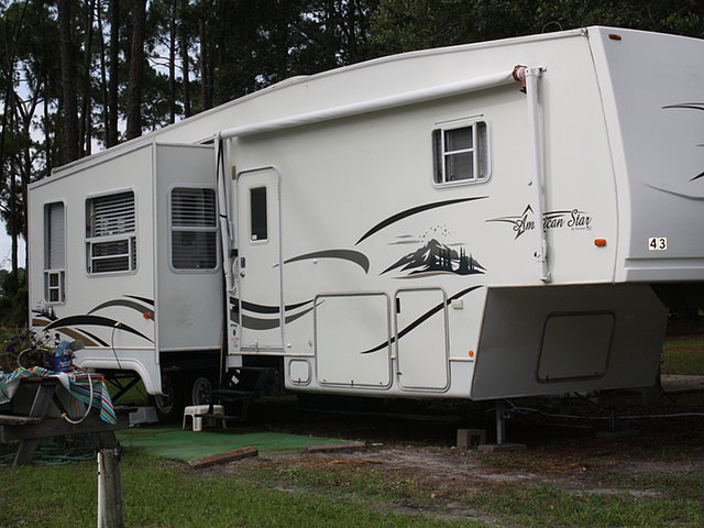 2004 Newmar American Star Photo