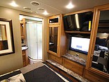 2015 Newmar Canyon Star Photo #17
