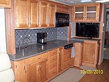 2010 Newmar Canyon Star Photo #2